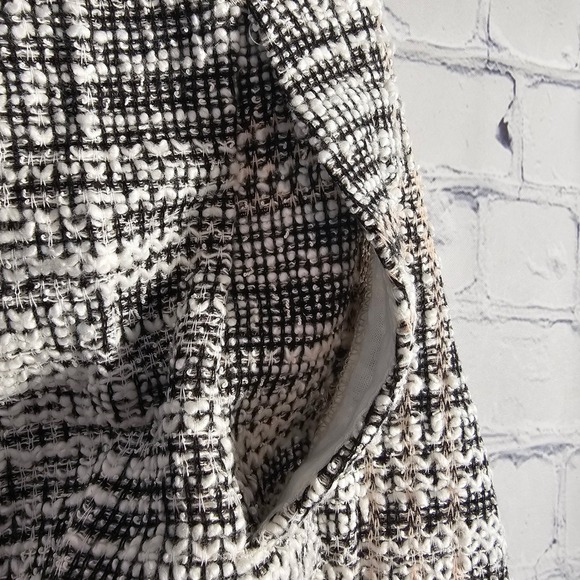 Max Studio Womens Black White Tweed Boucle Open Front Blazer Jacket Fringe M - Picture 6 of 8